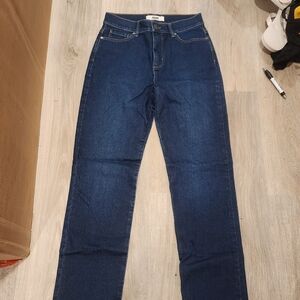 Revolve jeans ADM size 6/28 in excellent condition dark wash